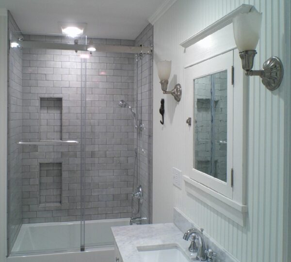 Tualatin bathroom transitional 1