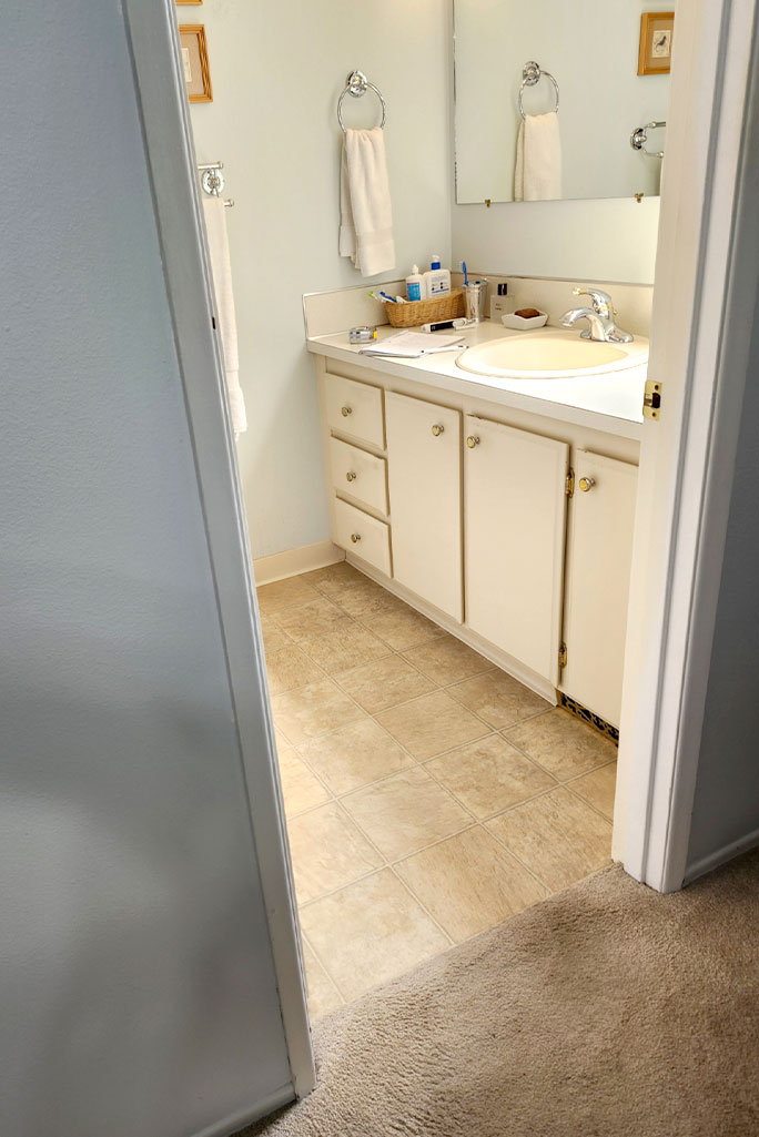 Master bathroom entrance before remodel in Tigard Master bathroom entrance before remodel in Tigard